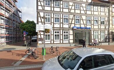 Dr. Gunnar Zickendrath-Wendelstadt Rechtsanwalt 2 Anwaltskanzlei Wrobel & Teske Notar - Rechtsanwälte - Mediatorin