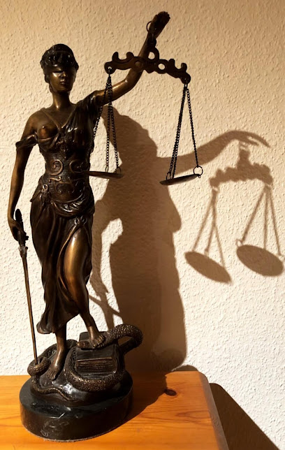 Scheidungsanwältin Andrea Reinkemeier 1 Rechtsanwalt für Familienrecht Scheidungsanwältin Andrea Reinkemeier